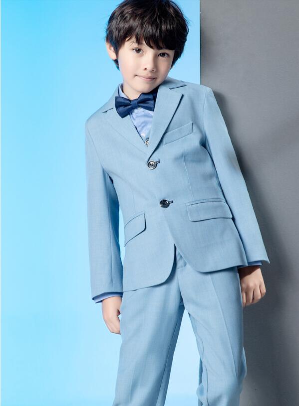 2022正規激安】 カッコイイ おしゃれ 子どもスーツ 男の子スーツ タキシード キッズスーツ 5点セット 子供服 司会者 ピアノ 成人式 入学式  発表会 卒業式 結婚式 演出会 ジャケット+ズボン+ベスト+長袖シャツ+蝶ネクタイ 秋冬 二つボダンスーツ 青 ベスト付き 100 110 120  ...