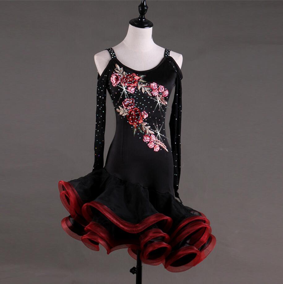 【送料無料 】ラテンドレス 長袖 ワンピース ダンス衣装 大人舞台演出服 社交ダンス衣装 ストレッチ フリル ステージ衣装 レッスンウェア ラテン ダンス衣装 【ブラック】 競技ダンス 練習服 競技着 演出用 舞台 発表会 チャチャチャ ルンバ サンバ ラテンドレス スート｜良品店舗