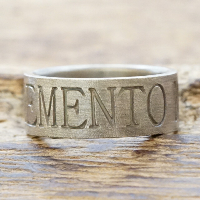 ケツァール QUETZAL 平打ち リング シルバー 925 燻し MEMENTO MORI 刻印 指輪[GOCqr16silver]|平打ち リング メンズ レディース ペア シルバー 925 燻し MEMENTO MORI 刻印 ヴィンテージ アンティーク ハンドメイド ジュエリー｜緑花堂ストア