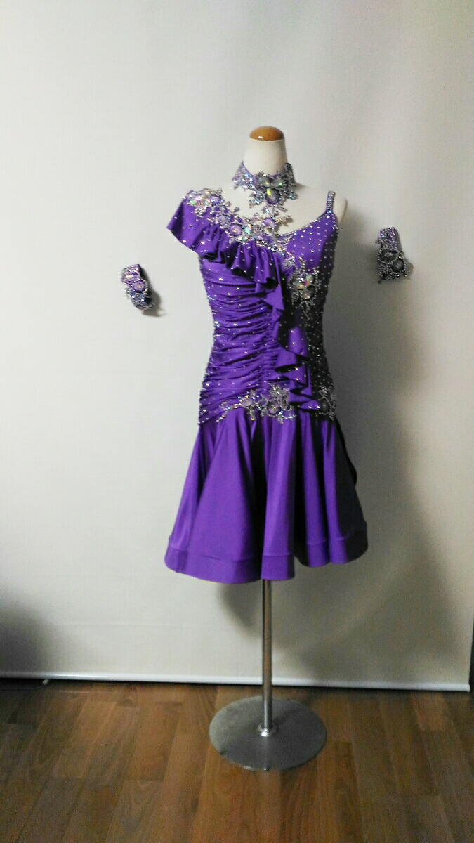 楽天市場】社交ダンスドレス・衣装 本格ラテンドレスV0904 : レンタル