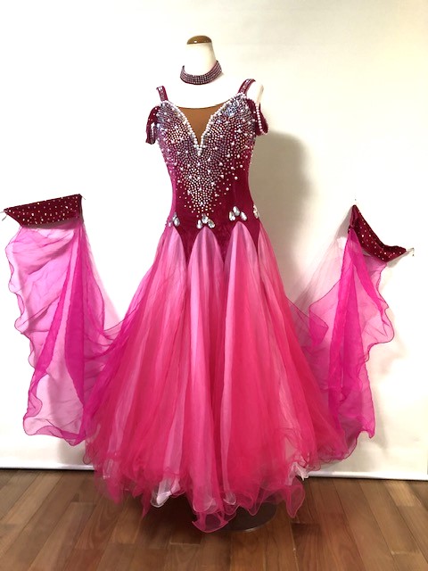 楽天市場】＜レンタル＞衣装・カラオケ・社交ダンスドレスMサイズ 001