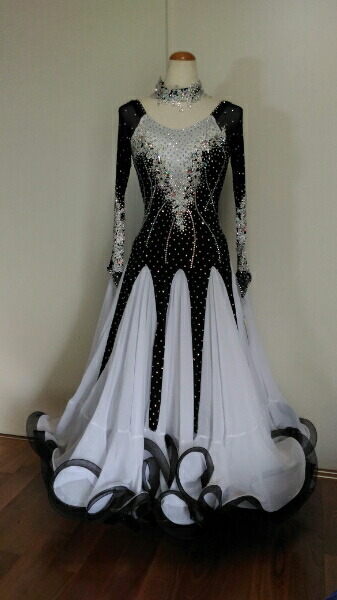 社交ダンスドレス　新品 楽天市場】社交ダンス・セミオーダドレス・競技y1934 : レンタル