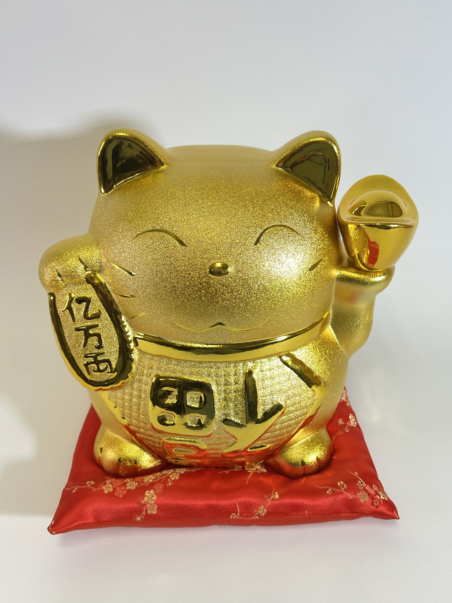 特大【招き猫 貯金箱】陶器 金猫 風水 縁起物 置物 装飾品 飾り インテリア オブシェ 小物 金運上昇アイテム 商売繁盛 幸福｜ドラゴンハウス