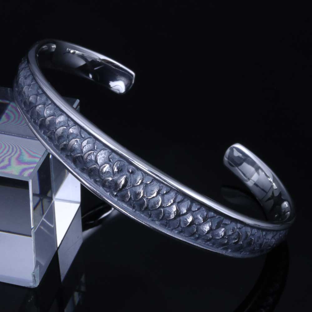 ギフト プレゼント 人気 おすすめ メンズアクセサリー バングル バングル メンズ バングル 龍頭 龍 男性用 鱗 シルバーバングル シンプル ブランド 和柄 和風 竜 ドラゴン 男性用 おしゃれ 龍頭 Silveraccessories Webshop
