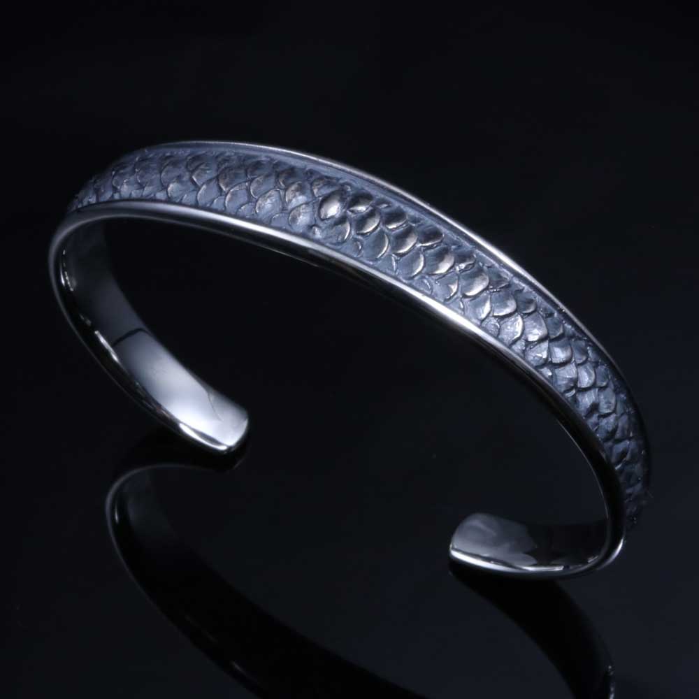 ギフト プレゼント 人気 おすすめ メンズアクセサリー バングル バングル メンズ バングル 龍頭 龍 男性用 鱗 シルバーバングル シンプル ブランド 和柄 和風 竜 ドラゴン 男性用 おしゃれ 龍頭 Silveraccessories Webshop