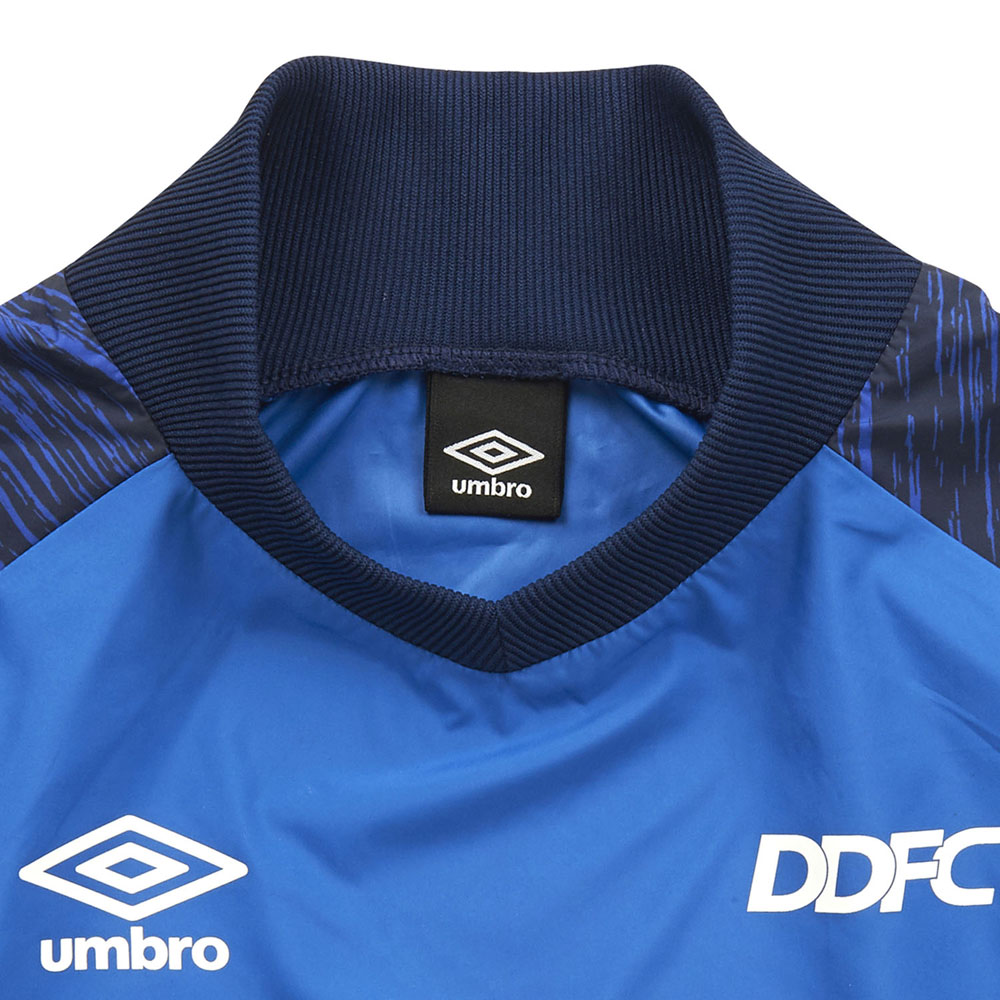 早い者勝ち UMBRO アンブロサッカージュニア グラフィックピステトップUUJSJF30BLU qdtek.vn