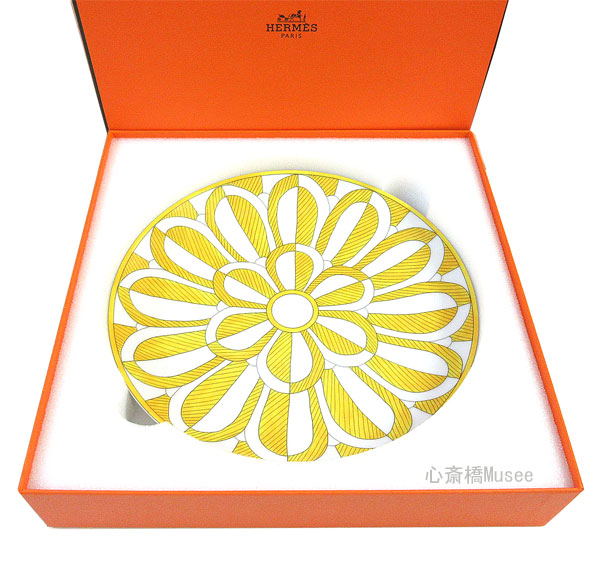 ❤未使用品❤モザイク24 プレート 陶器 エルメス 箱付き エルメス ギフトにも 楽天市場】【新品】 エルメス 食器 スクエアプレート トレー PM