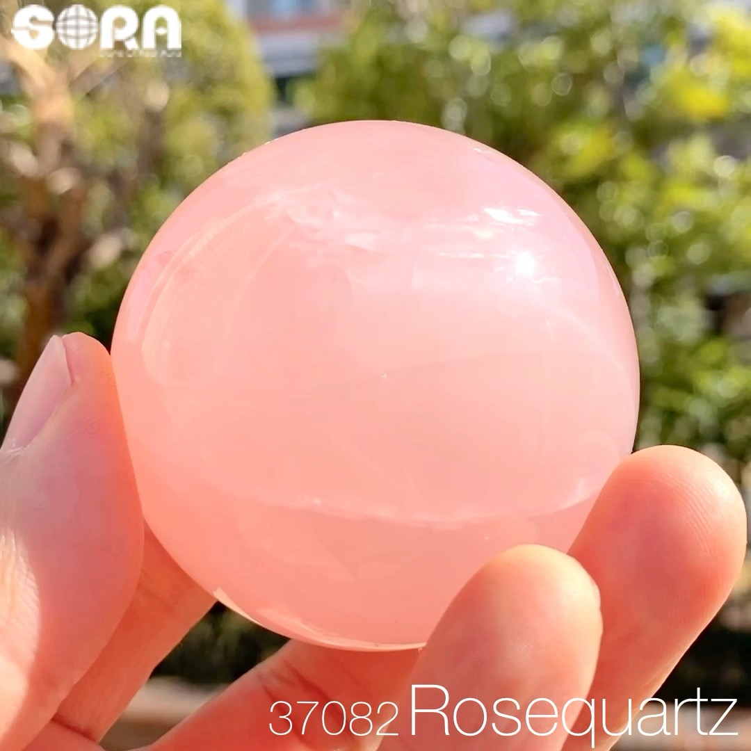 【限定1点モノ】恋愛成就祈願のお守りに★ローズクォーツ　ブラジル産　丸玉　約55mm　置物　パワーストーン　天然石　原石｜天然石　ＳＯＲＡ