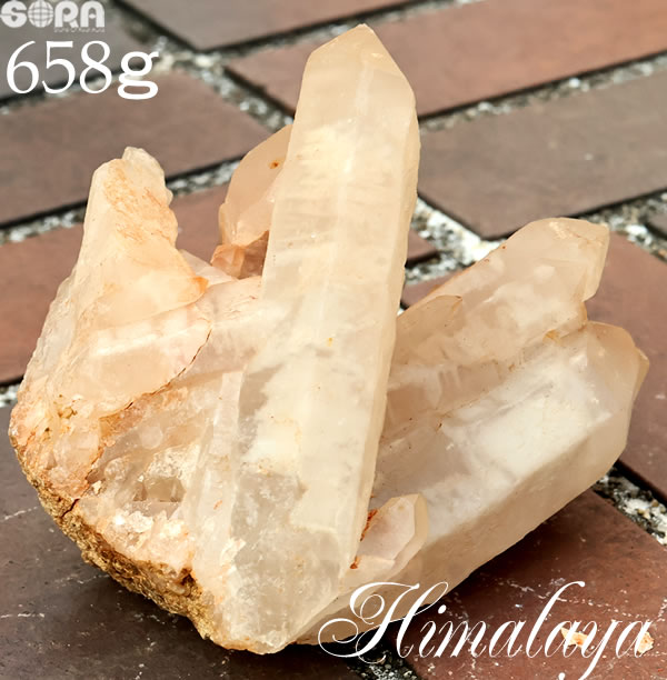 【限定1点モノ】【鑑別書付き】 クラスター ヒマラヤ水晶 オレンジカラー 658g パワーストーン 天然石 原石 水晶【原石系】