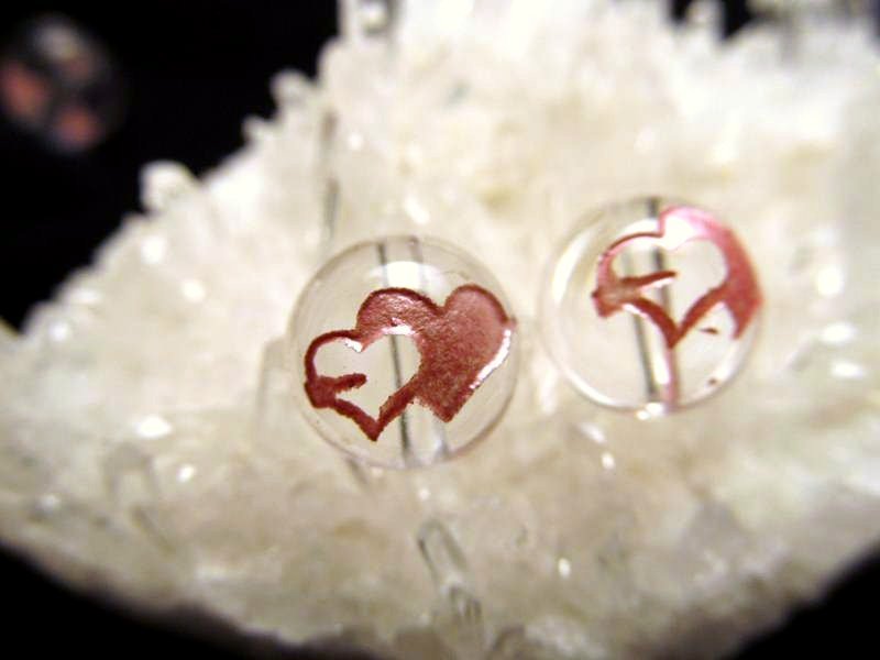 楽天市場】8ミリ珠 【手彫り キューピッドアロー ハート】 天然水晶  