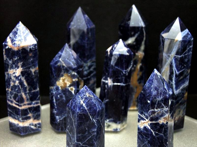 ソーダライト　10.1キロ　鑑賞石　原石　宝石　石　鉱物　パワーストーン 天然石 蛍光 発光 ソーダライト 火成岩 破邪 願望現実 新種 希少