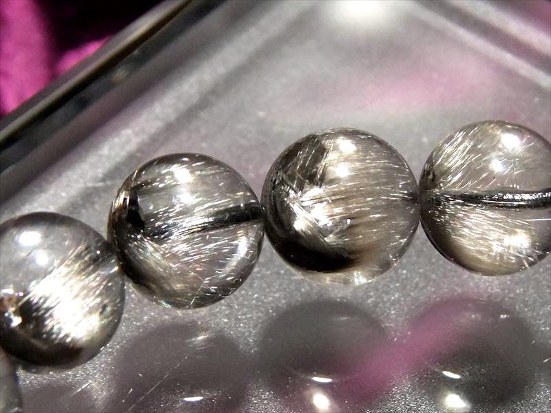 楽天市場 5a プラチナルチルクォーツ ブレスレット 11mm 11 5mm 18珠 落ち着きと高級感のプラチナ色針結晶 極上品 1点物 ブラジル産 Sai ｃｏｍｒｏｓｅ