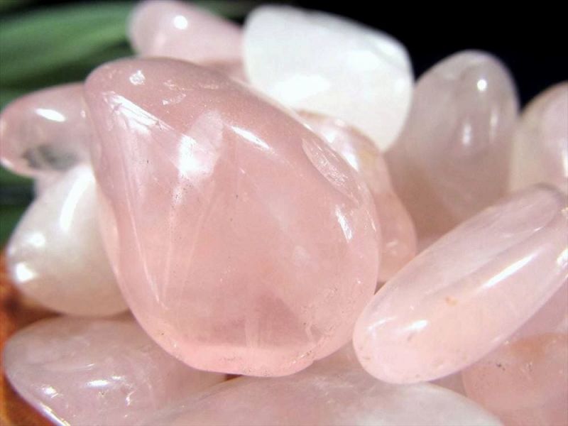 楽天市場】○超希少モザンビーク産【ローズクォーツ（紅水晶）タンブル