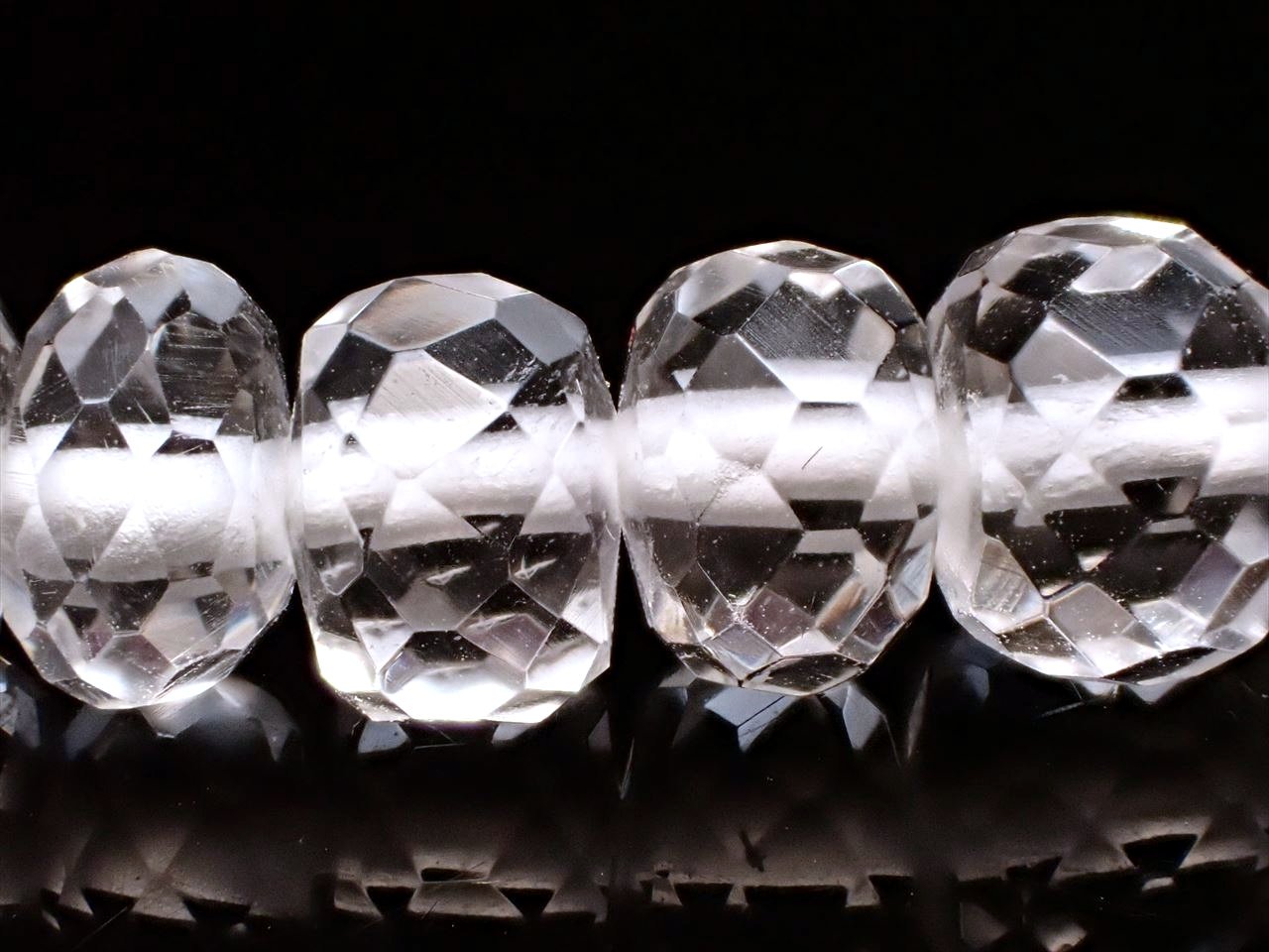 クライマックスセール Sin 超透明宝石質 宝石質ペタライト 葉長石 ボタンカット サイズグラデーションブレスレット 幅約4 5mm 7mm天使の石 1点物 ブラジル産 鑑別書付属 短納期対応 Timespa Co