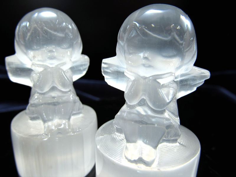 楽天市場】○マルチカラー【フローライト エンジェル 彫刻置物】1個