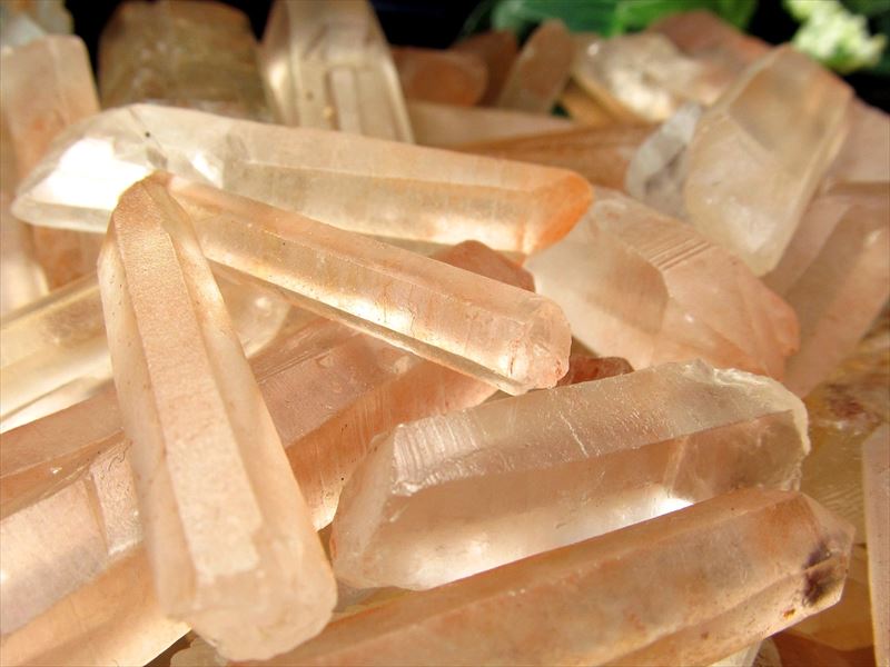 楽天市場】○選べる3種類【一面カット原石 ウィンドウクォーツ】重さ約