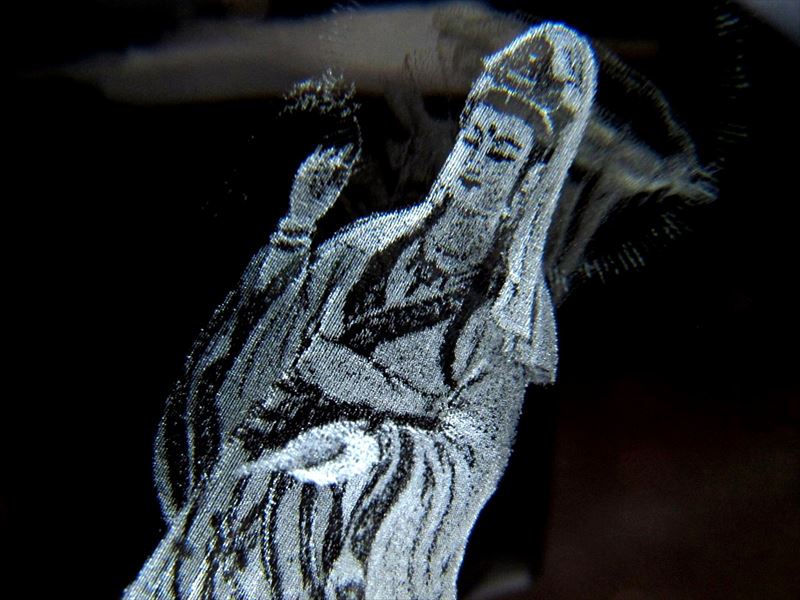 楽天市場】【縁起物】水晶-観世音菩薩（般若心経入り）◇水晶製
