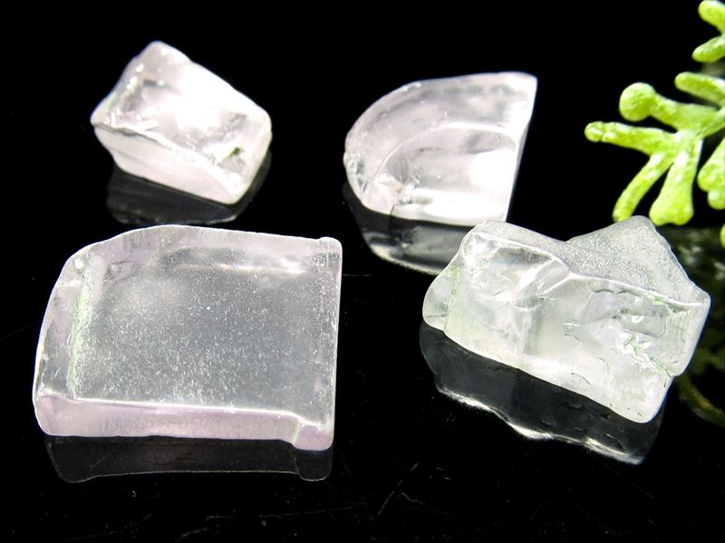 楽天市場】クンツァイト リチア輝石 結晶 原石最高級【約11.7g