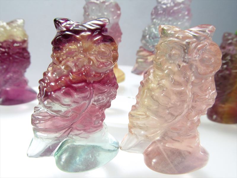 楽天市場】○マルチカラー【フローライト エンジェル 彫刻置物】1個