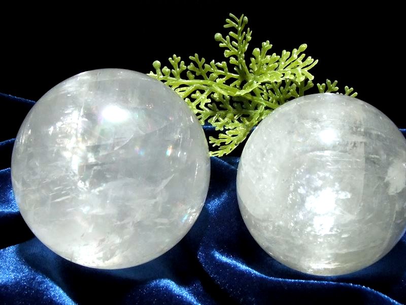 7月の誕生石カーネリアンのカット2㎜玉フラーレン | Fullerene
