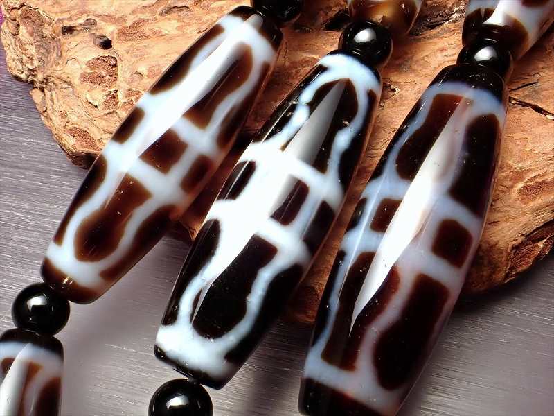 9/15迄の破格値下げ‼️本物‼️超希少‼️高級老礦金剛虎牙三眼天珠　約35×11mm 楽天市場】【金剛虎牙天珠(こんごうこがてんじゅ) 連】天珠