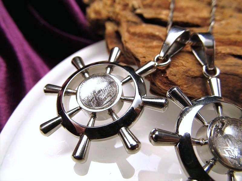 レア★モルダバイト メテオライト ゴールドカラー ネックレストップ　チャーム imgrc0077466208.jpg