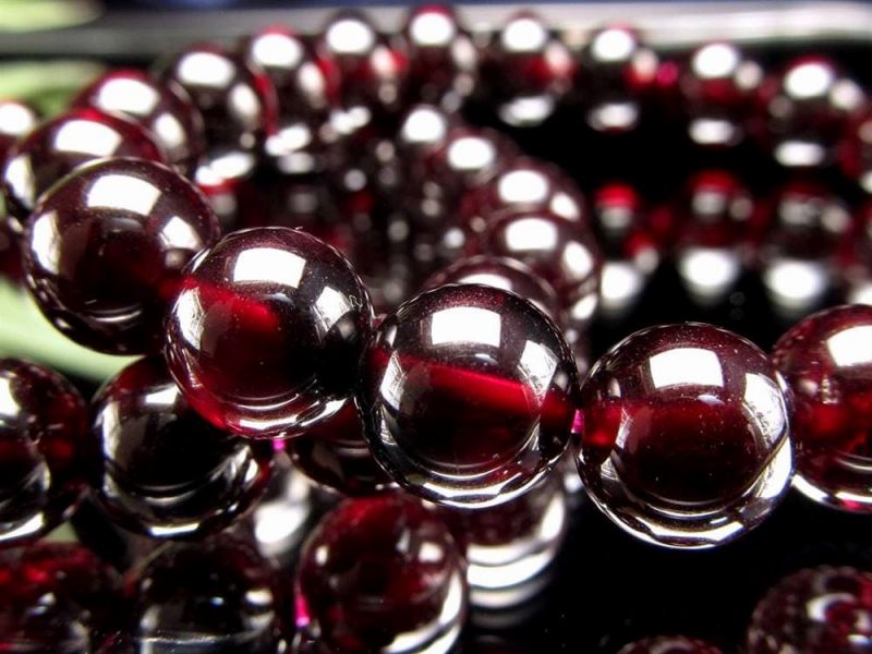 楽天市場】アルマンディンガーネット AA インド産 10mm ブレスレット