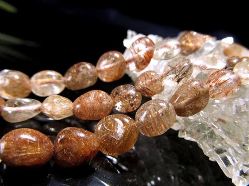 楽天市場】○【6mm珠 天然レッドクリスタル（レッドガーデン、レッド