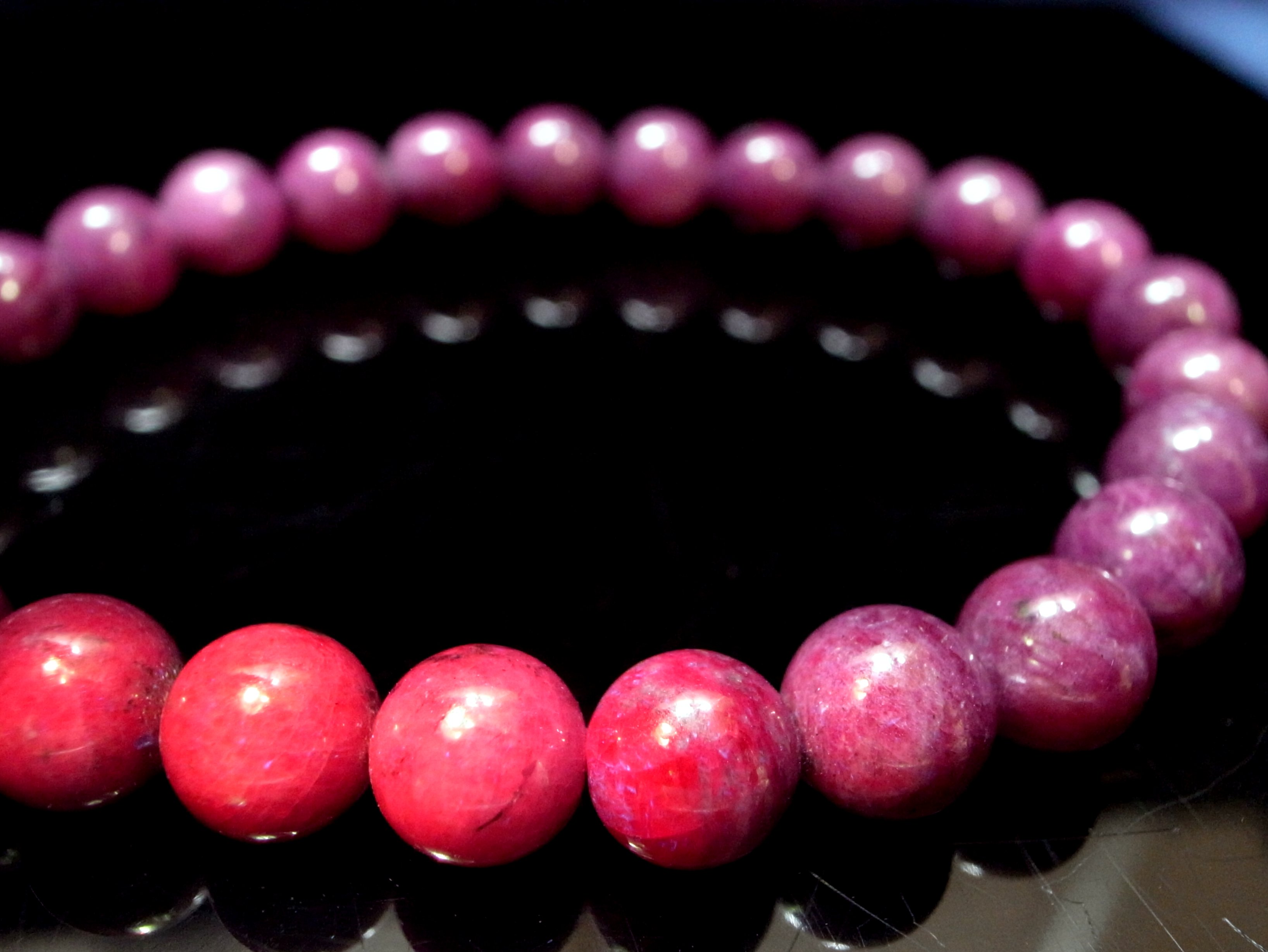 ロイヤルクラス 宝石質 ルビー(紅玉)ブレスレット 8mm前後×24珠 宝石の女王 透明紅玉 妖艶 7月の誕生石 1点物 ミャンマー産 sai 店頭展示中○ロイヤルクラス S級宝石質 ルビー(紅玉