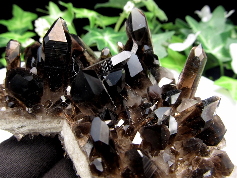 楽天市場】○ 漆黒の丸玉【スターモリオン 黒水晶 丸玉 台座付き】重さ