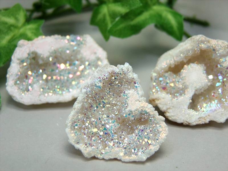 楽天市場】○キラキラ！天然タイプ【ちびジオード(昌洞) ハーフカット