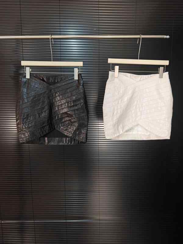 レディース スコート 秋冬 フェイクレザー ミニ丈 ヒップハグ 差し交わす キルティング 個人的特徴派  きつい 影ぼうし むすび付けるなめし革 ボトムス