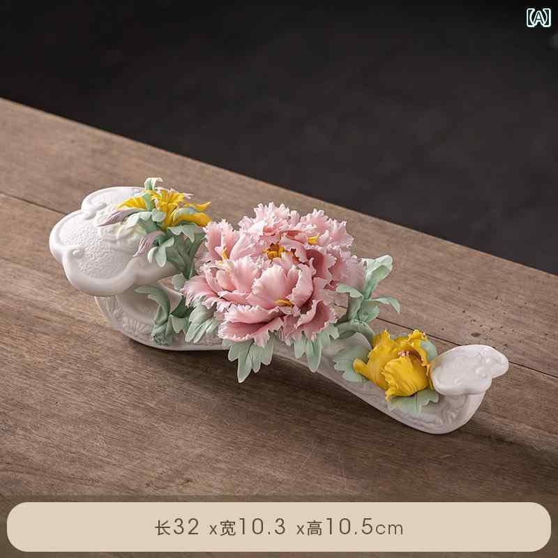 雑貨　装飾品　 徳化 陶器 手 摘み 牡丹 花 磁器 如意 飾り リビング ルーム ポーチ 装飾 新築 祝い ギフト｜サポートシェアグローバル