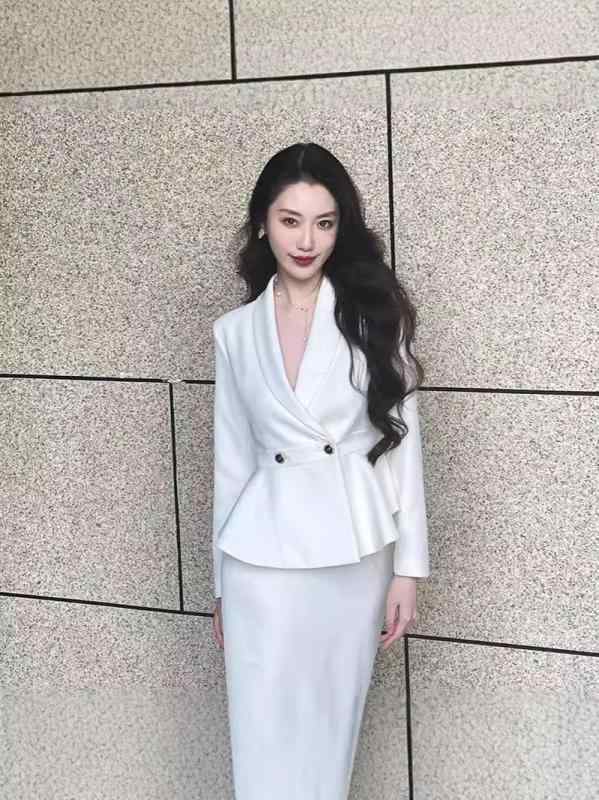 レディース スーツセット Vネック 秋 韓国 高級感 大人女性 エレガント 2点セット ジャケット パンツ コーディネート スタイリッシュ オフィス 普段使い|サポートシェアグローバル