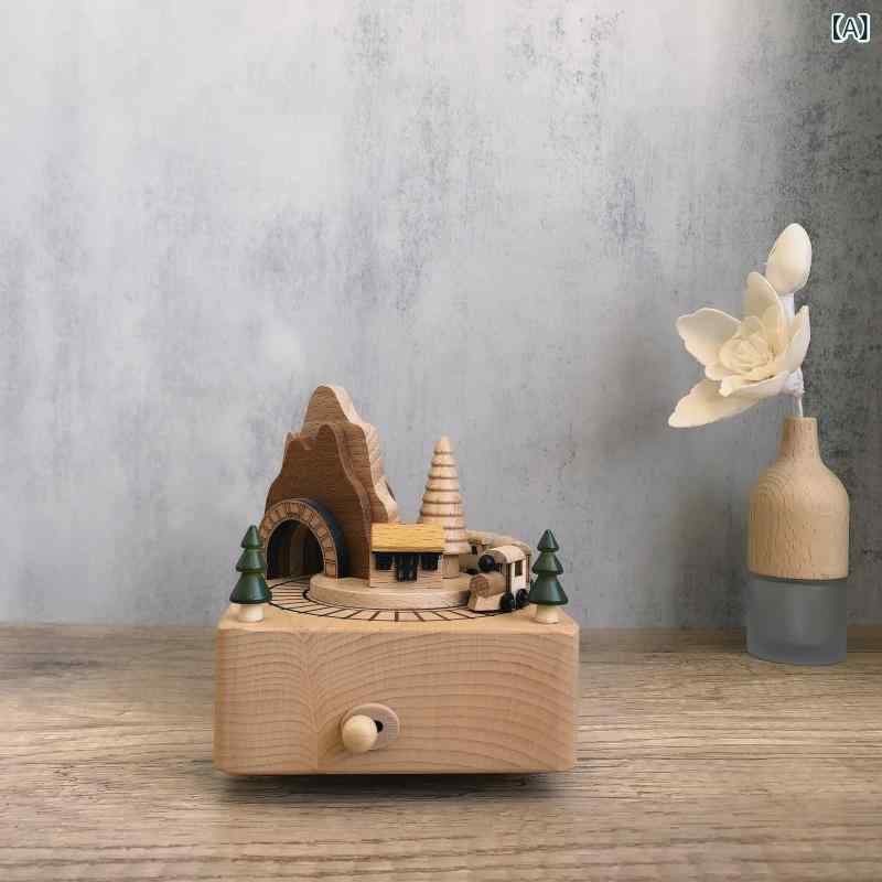 音楽ボックス 木製 洞窟 小火車 モチーフ 木 八音 メロディ 家庭用 インテリア 置物 コンパクト デコレーション
