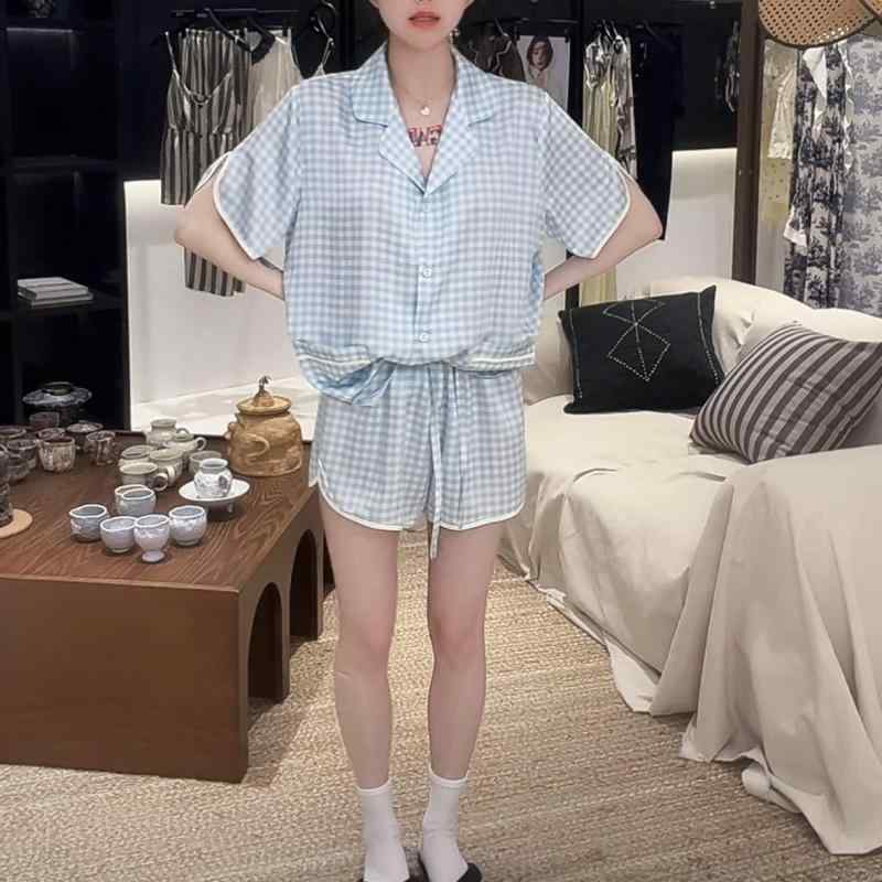 パジャマ レディース 夏用 短袖 ショートパンツ セット シルク 素材 ルームウェア 部屋着 外出用 軽量 吸湿速乾 涼感 滑らかな 肌触り 通年対応