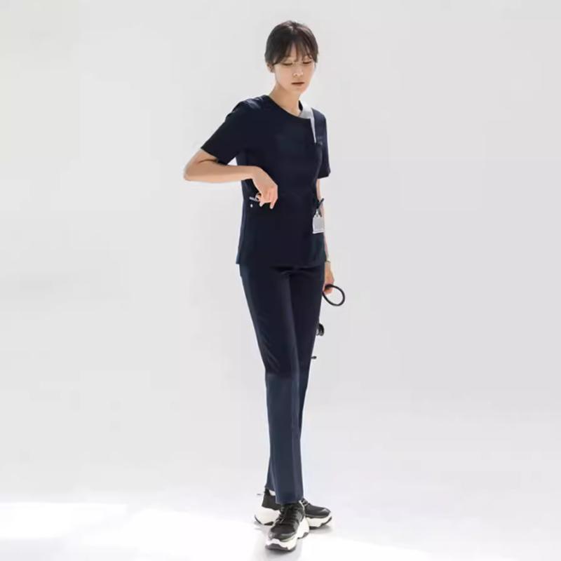 診療スクラブ 看護師服 短袖 書き割り 歯科医用 洗手衣 切開手術室距てる衣 刷手服 真四角のど首 韓国表現スタイル 好いたらしい 動き分かりやすい