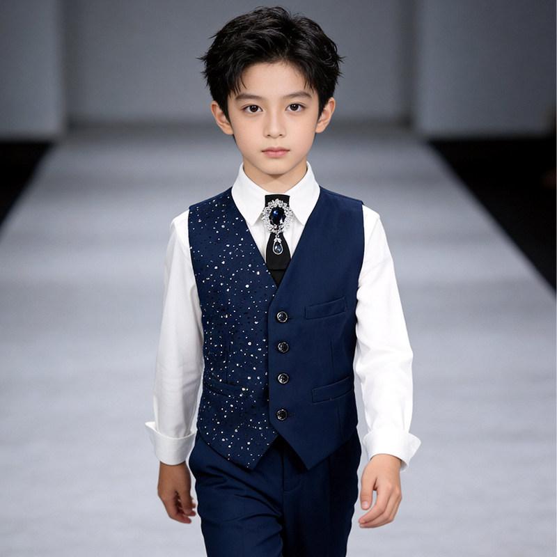 スーツセット 子供 男の子 キッズ 発表会 フォーマル 卒業式 礼服 野球ベスト風 ジャケット ズボン 上下セット 紺色 ネイビー 切り替えデザイン ビジュー ジルコニア 装飾 演出服 司会者 舞台衣装 合唱 衣装 大きいサイズ ゆったり 体型カバー ス｜サポートシェアグローバル