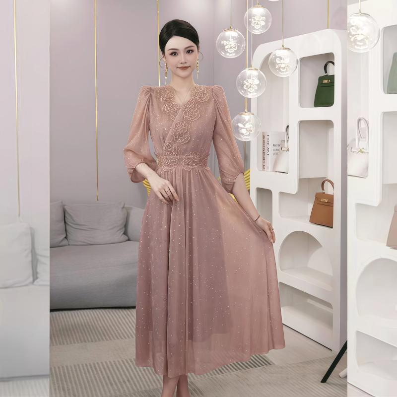 ワンピース レディース ピンク系 ロング丈 Vネック スパンコール 切り替え 刺繍ドレス きれいめ エレガント 華やか パーティー ドレス 発表会 演奏会 お呼ばれ 二次会 高級感 大人かわいい ゆったり 体型カバー 大きいサイズ プラスサイズ 細見え |サポートシェアグローバル
