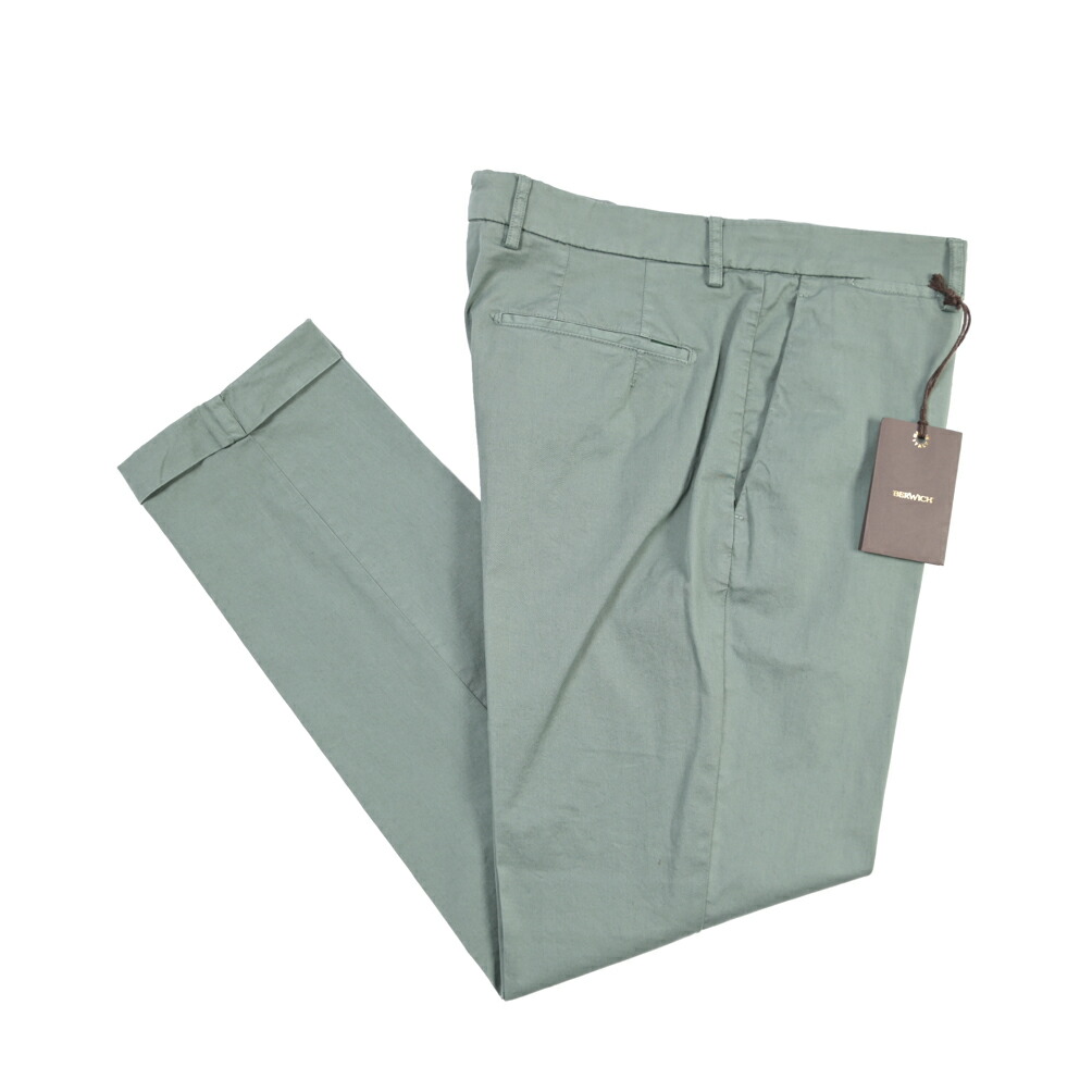 【SUMMER SALE】【半額以下】 ベルウィッチ BERWICH YRETRO-GD レトロ コットンスラックス ノータック チノ パンツ 春夏 メンズ コットン ストレッチ グリーン イタリア ブランド MADE IN ITALY ｜ガルダローバミラノ 13,277円