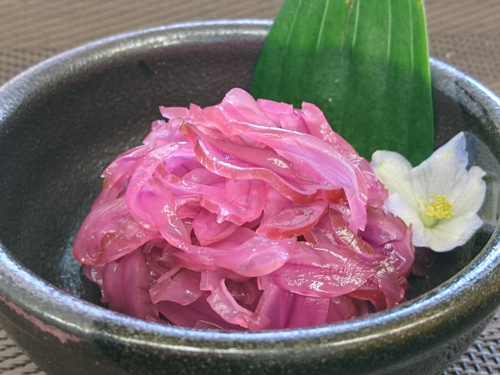 市場 冷凍 刺身のつま 食物繊維 サラダ 1kgx6 食材 茎わかめ 6kg ダイエット しば漬け 海藻 安心の海産冷凍食品大手大栄フーズ製 しば漬わかめ 綺麗