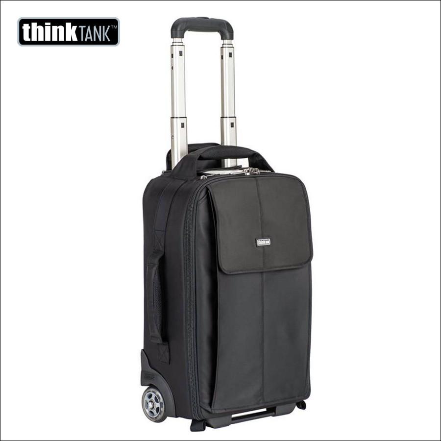頭脳集団映し絵（thinkTANKphoto）飛行場有利さ 黒いこと (Airport Advantage)