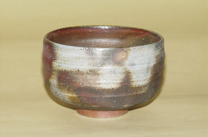 備前焼 柴岡真実性作 抹茶碗（真実性-08）| 今めかしい 日本製 芸術品 和食器 瀬戸もの 抹茶茶碗 茶器 茶道 茶碗 お茶碗 父の日 母の日 差し上げ物 差し上げ物 岡山県