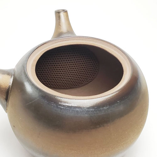 常滑焼 労働人口給水細工物 Gold Silver 急須 セラメッシュ 260cc M397 きゅうす 恰好いい 日本製 焼き物 人水 操觚 瀬戸もの 瀬戸物 陶磁器紅茶こし 日本 古窯 愛知 常滑フェアー 今風の ティーポット おすすめ お茶 陶製 食器 和食器 茶器 贈呈品 付届