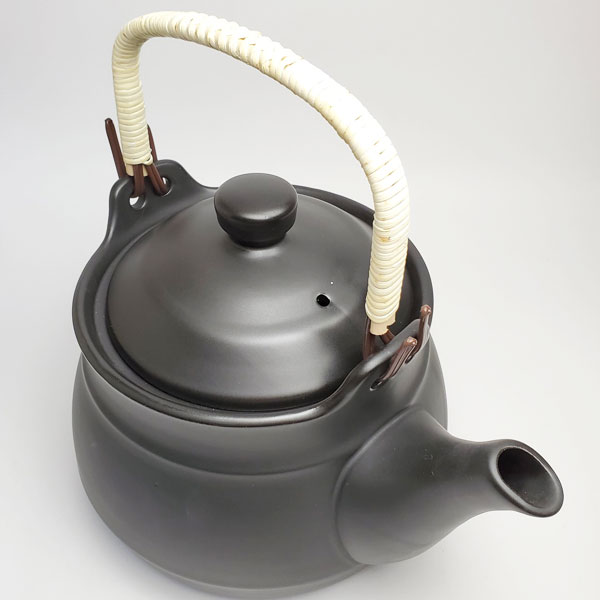 楽天市場 薬用土瓶 薬土瓶 耐熱健康土瓶 15号 2500cc 超耐熱 M1117 どびん おしゃれ 使いやすい 日本製 耐熱土瓶 煎じポット ポット 土瓶 直火 直火ok 漢方薬 煎じ土瓶 漢方 煎じ器 漢方土瓶 キッチン雑貨 焼き物 陶器 陶磁器 陶製 ギフト プレゼント 敬老の日 食器