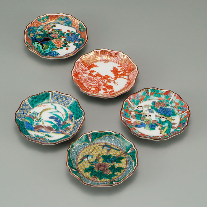 楽天市場 九谷焼 3 5号 皿揃 歴代画 Ap5 0111 プレート おしゃれ 小皿 中皿 中鉢 取り皿 和食器 その他 九谷 石川県 陶製 磁器 陶磁器 プレゼント ギフト 贈答用 食器 結婚祝い 婚礼祝 新築祝い 米寿 傘寿 喜寿 お祝い 記念品 器茶房 彩庵