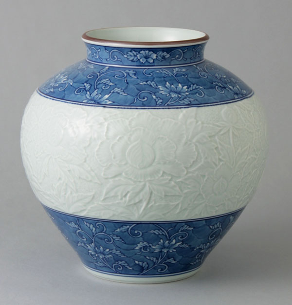 楽天市場】有田焼 13寸細長花瓶 染付古代菊 Y248-W : 器茶房 彩庵