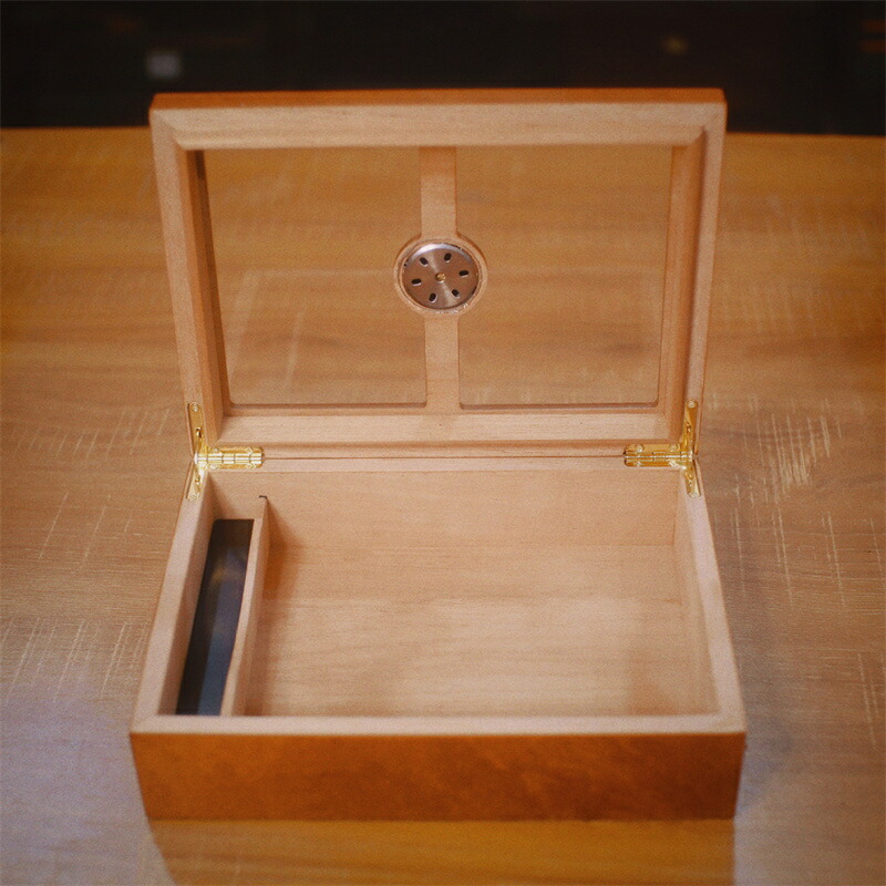 高級杉材シガーボックス 携帯用シガー保湿ケースシガー収納ボックスシガー保存ケース 楽天市場】 杉シガーボックス プレゼント シガーケース ライター