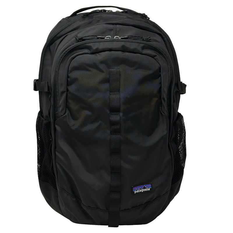 パタゴニア 背嚢 黒 うしろ側風呂敷き包み REFUGIO DAY PACK 26L 47914 黒いこと 背嚢