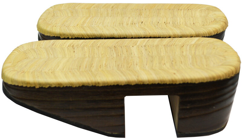 ◆粋なお洒落・古典的情緒・小町(后丸)桐下駄～かわいいネコ柄　本天のぞき 雪下草 古典的情緒 小町(后丸)桐下駄 ねこ柄鼻緒 本天のぞき